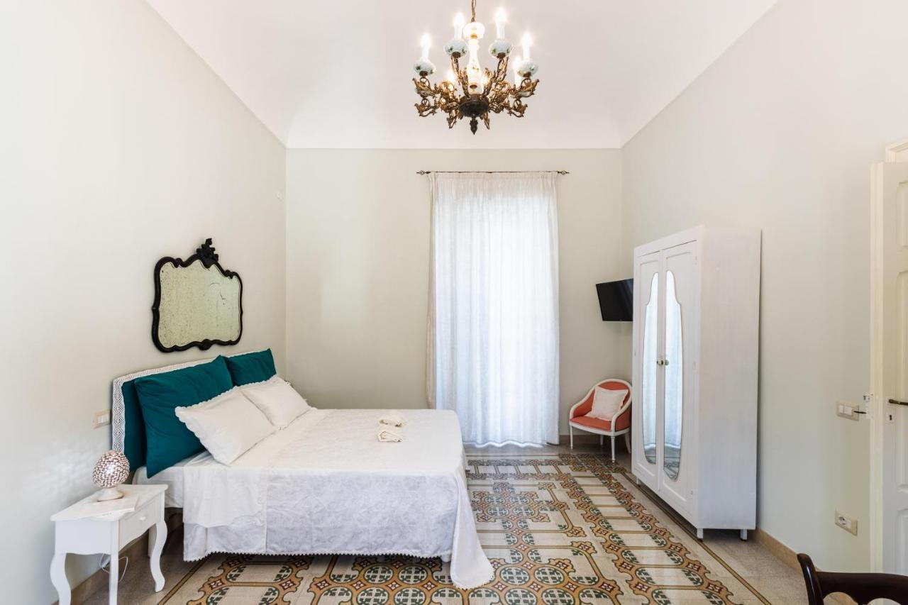 Liberty Suite Regina Elena Avola Exterior photo